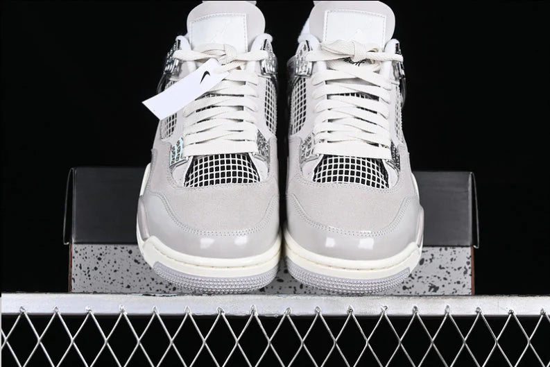 Air Jordan 4 Retro "Frozen Moments"