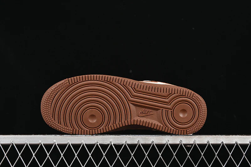 Nike Air Force 1 Low "Sail Fauna Brown".