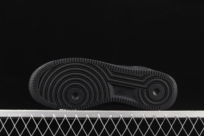 Nike Air Force 1 "Supreme Black"