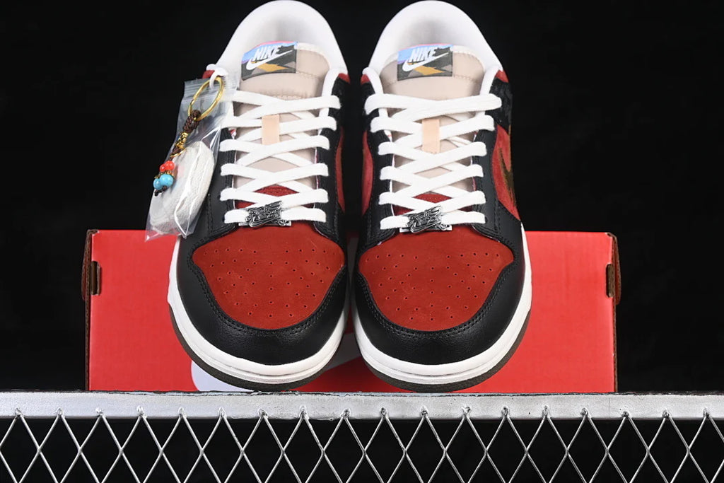 Nike SB Dunk Low "Player One"