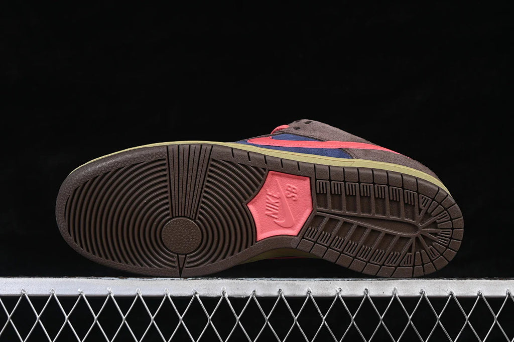 Nike SB Dunk Low Pro Baroque Brown Adobe