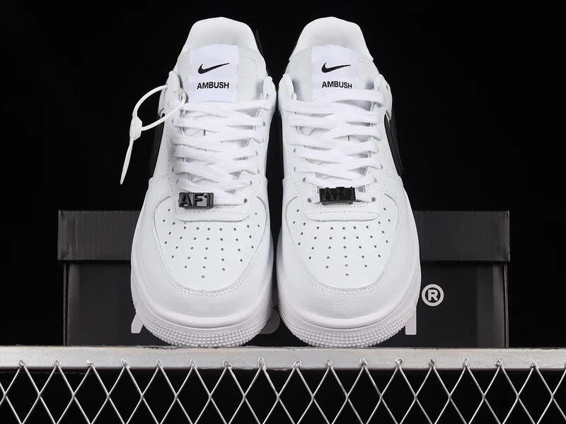 Air Force 1 Low SP AMBUSH "All White/Black"