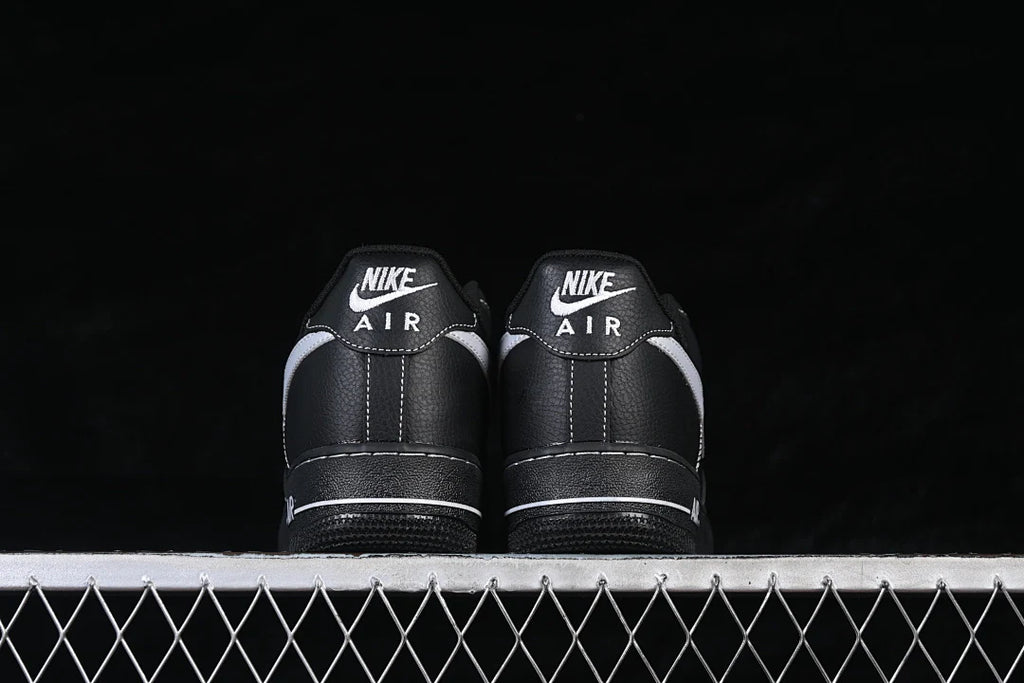 Nike Air Force 1 '07 LV8 "B&W"