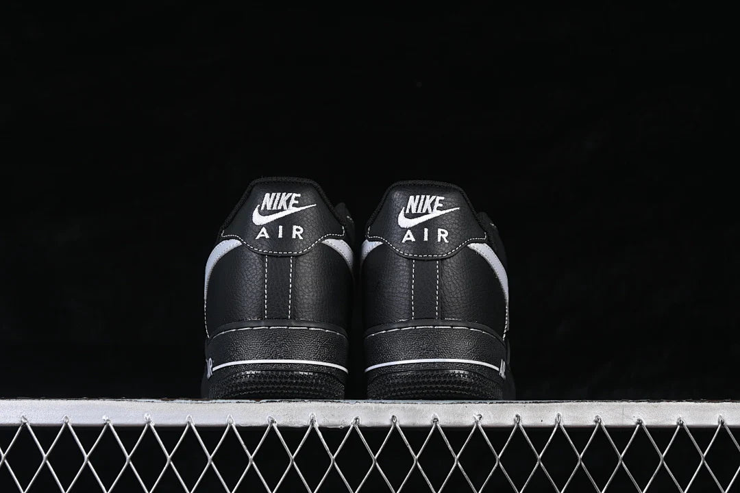 Nike Air Force 1 '07 LV8 "B&W"