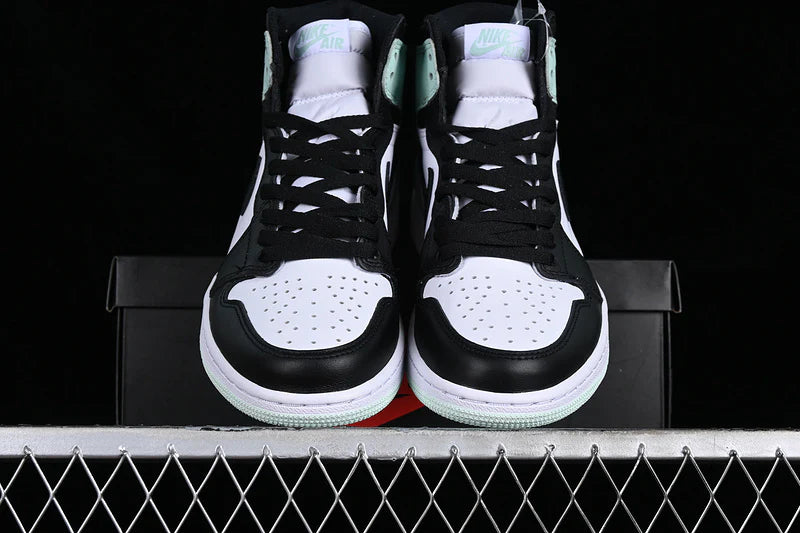Air Jordan 1 Retro High OG NRG "Iglo"