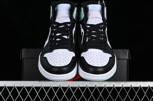 Air Jordan 1 Retro High OG NRG "Igloo"