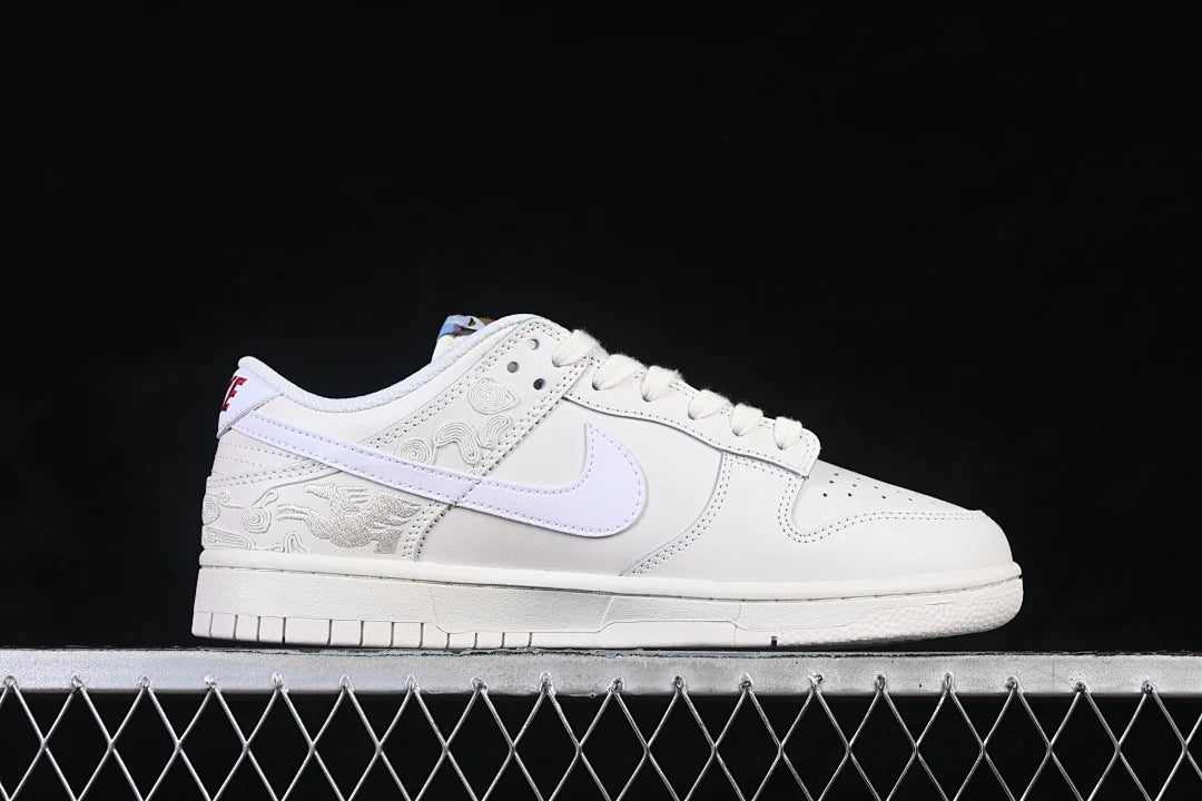 Nike SB Dunk Low "Give Her Flowersr"