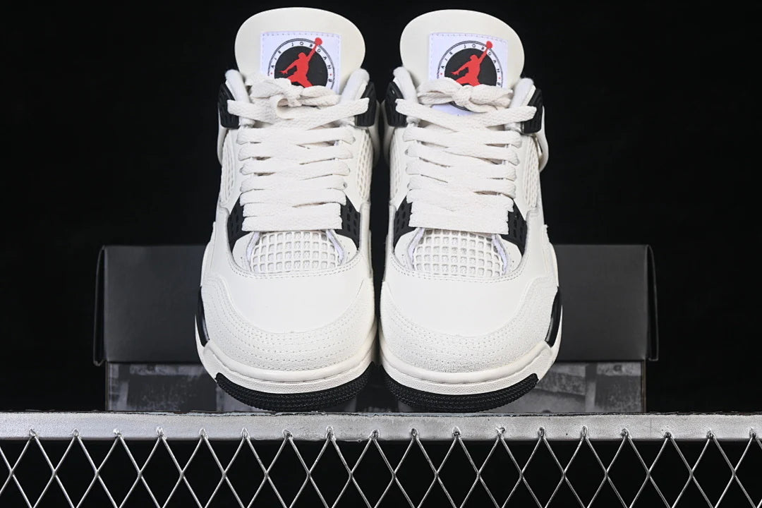 Air Jordan 4 Retro "Flight Club"