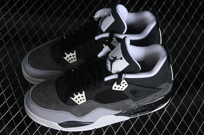 Air Jordan 4 Retro "Fear"