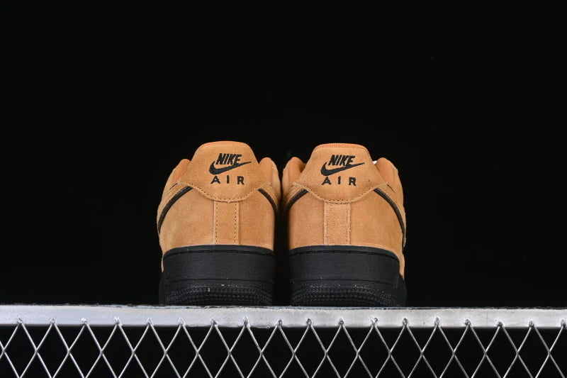 Nike Air Force 1 Low Desert Ochre / Black