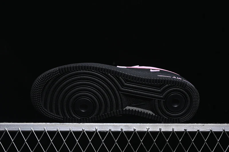 Nike Air Force 1 "Black/Pink"