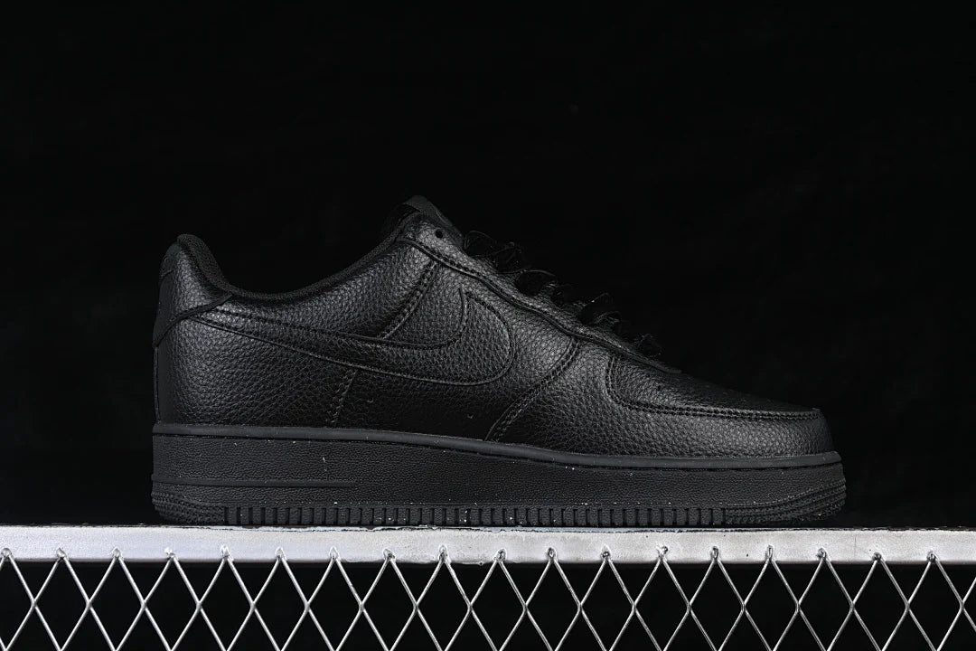 Nike Air Force 1 "Black Leather"