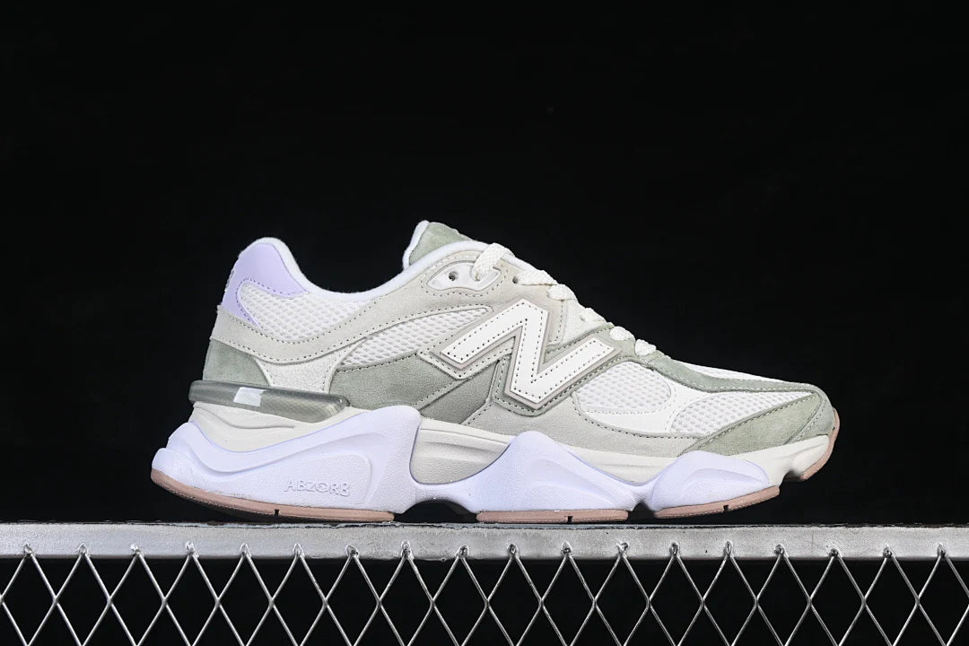 NB 9060 "Garter Snake with Pearl Grey"
