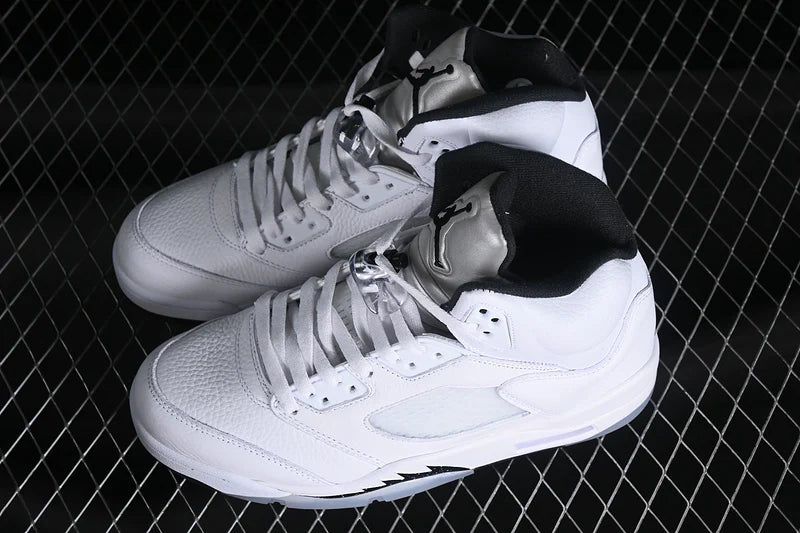 Air Jordan 5 Retro "Metallic Silver"