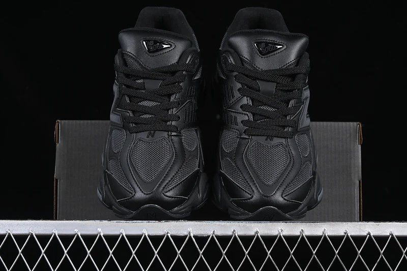NB 9060 "Black Cat"
