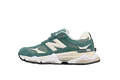 NB 9060 "spruce/angora"