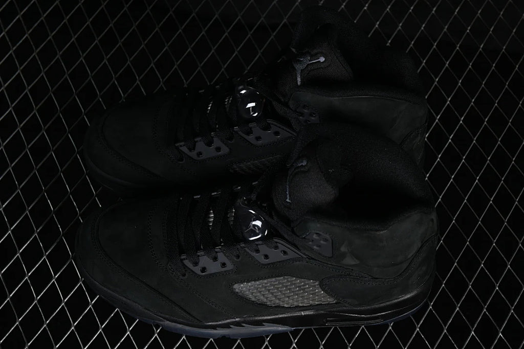 Air Jordan 5 Retro "Black Cat"