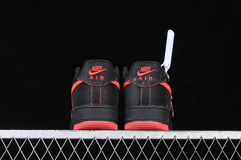 Nike Air Force 1 '07 LV8 "Black/Red"