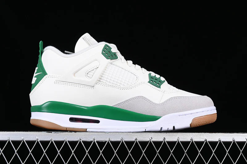 Air Jordan 4 Retro X Nike SB "Pine Green"